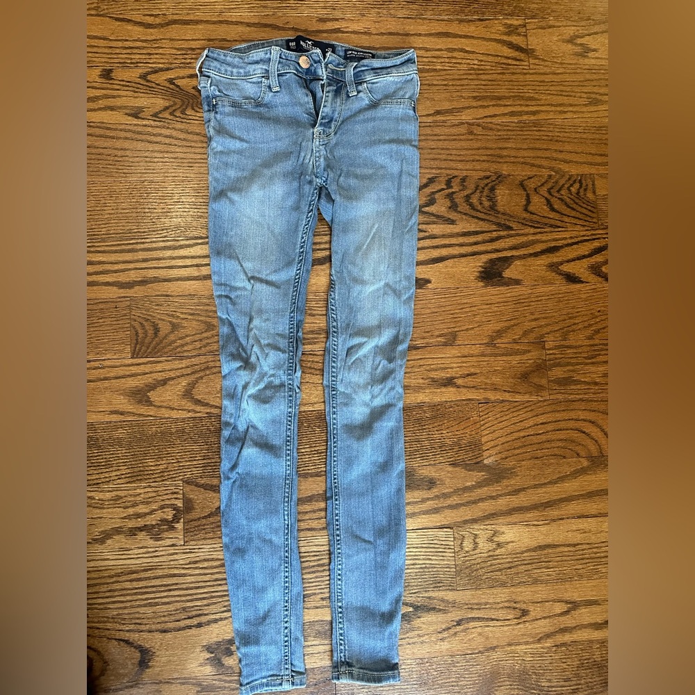 Hollister low rise jean leggings - size 00R W23 L28